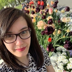 Meet your Posher, Carmina